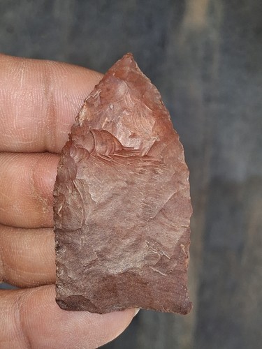Early art archaic arrowhead - ,,